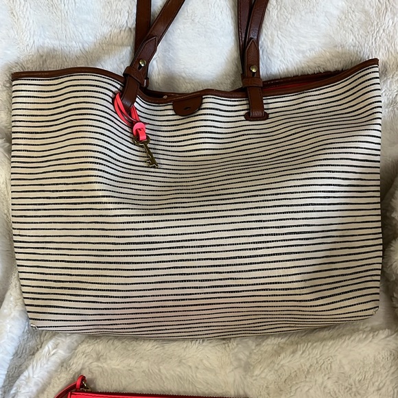 Fossil stripped cream and black Rachel tote bag with bright neon zipper wallet - Picture 5 of 13